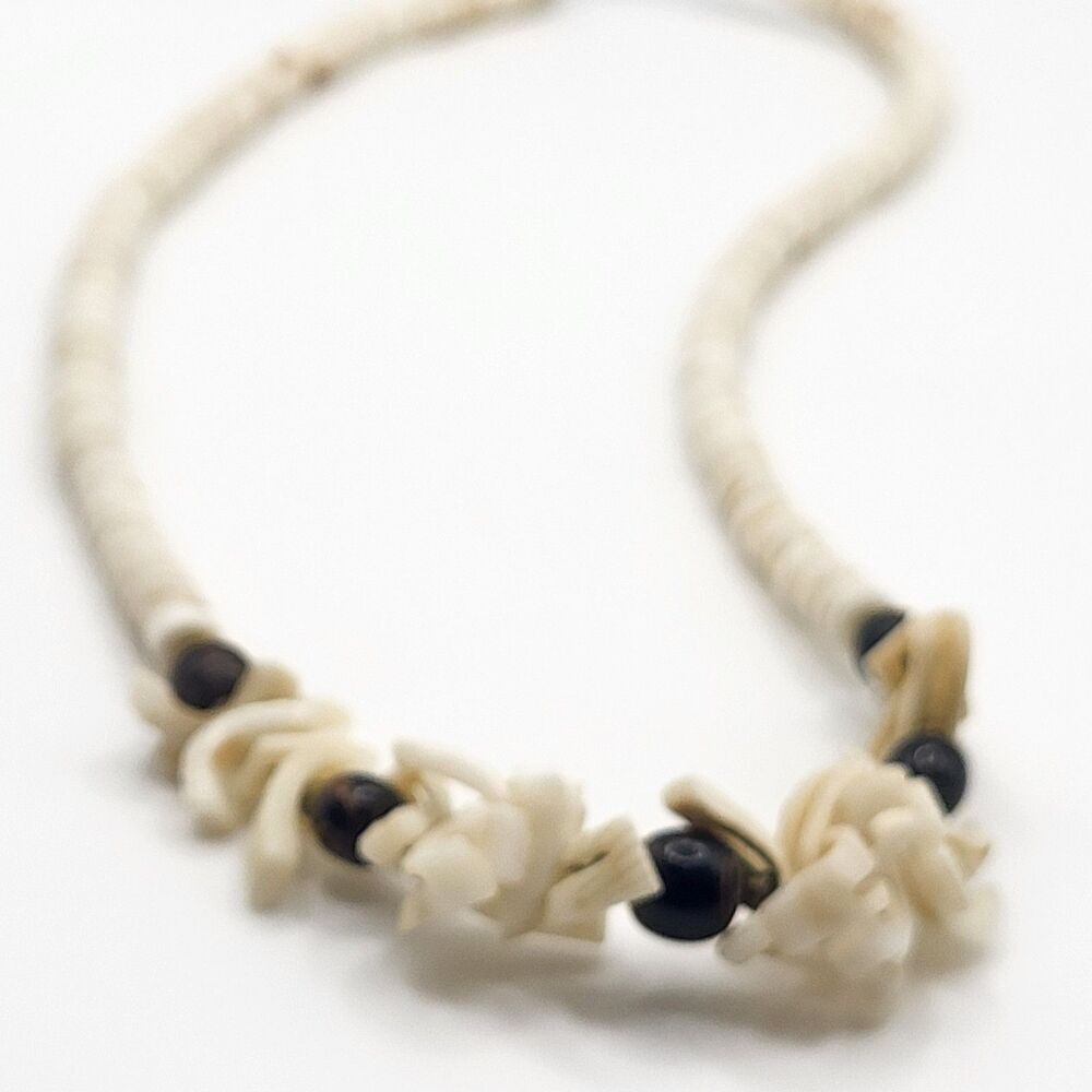 Estate Hawaiian Puka Shell Coconut Shell Beaded Necklace 16in - Picture 3 of 6